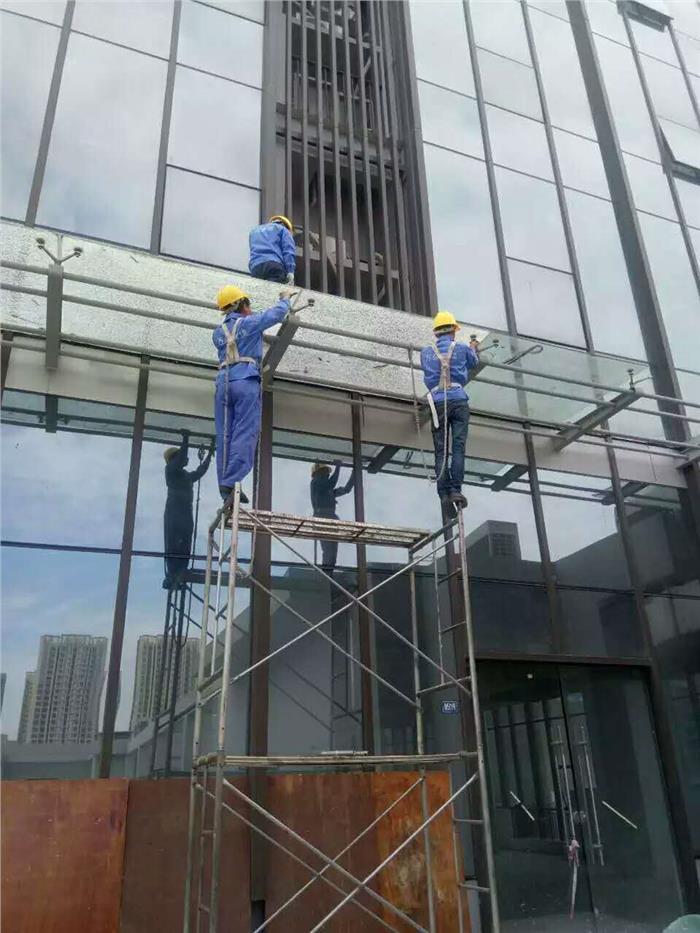 更換幕墻玻璃工程